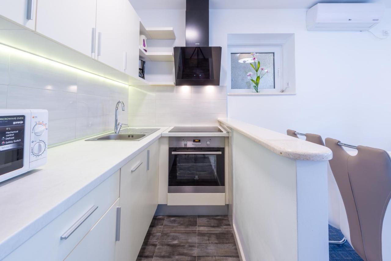 Apartments Lucija ドゥブロブニク 部屋 写真