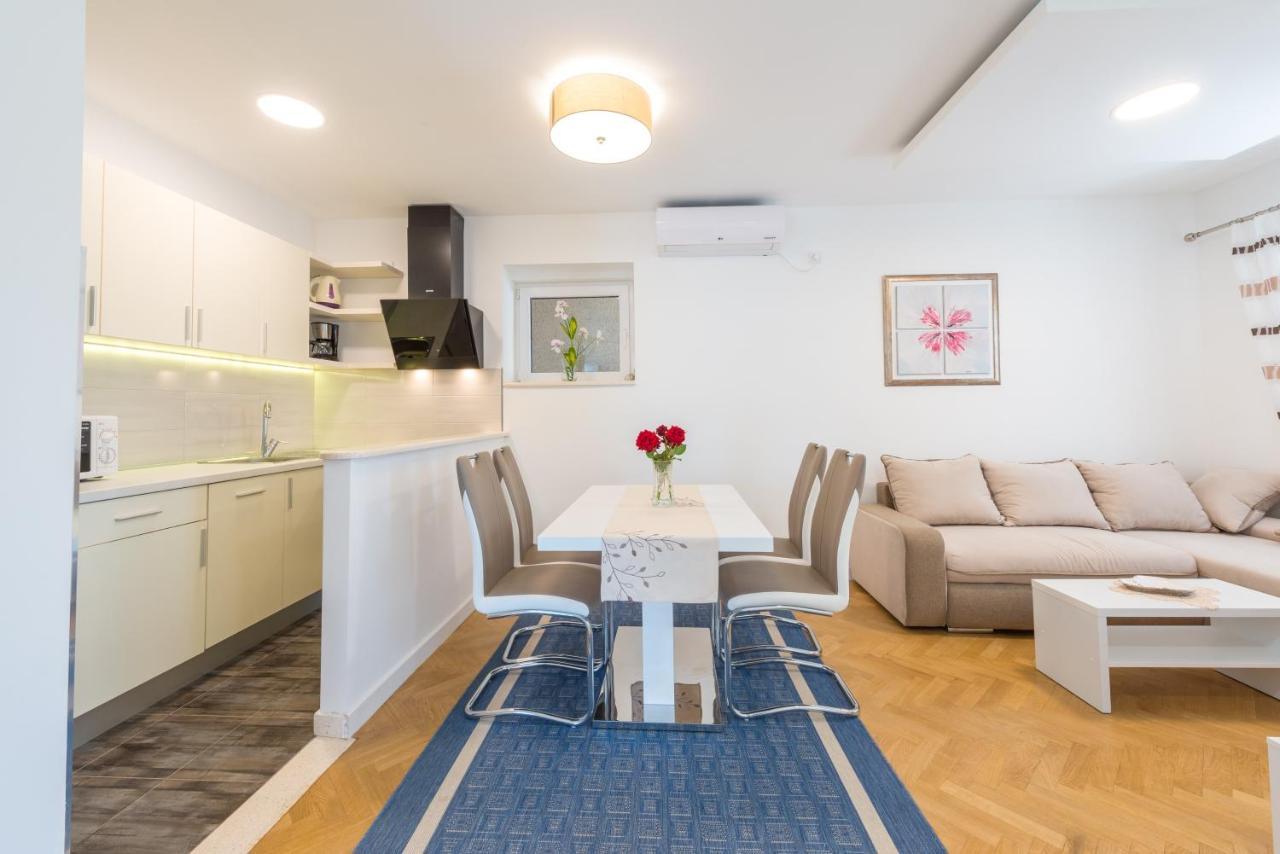 Apartments Lucija ドゥブロブニク 部屋 写真