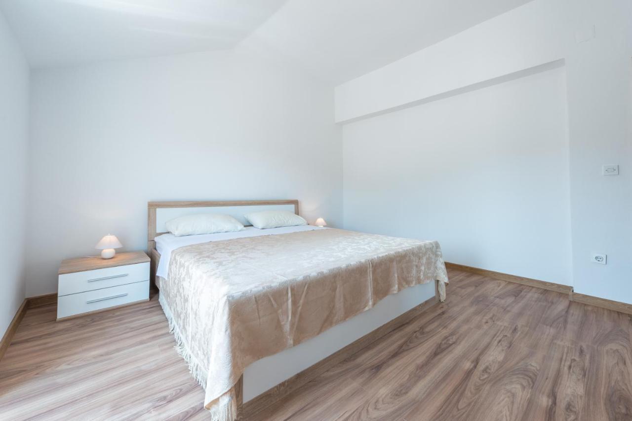 Apartments Lucija ドゥブロブニク 部屋 写真